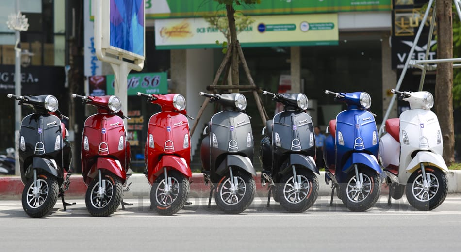 xe m&aacute;y điện Vespa Roma S