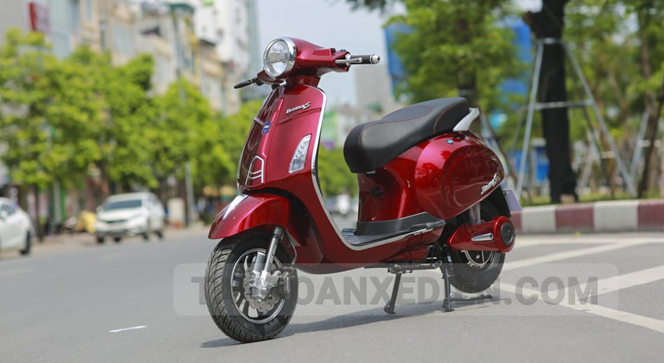 xe m&aacute;y điện Vespa Roma S