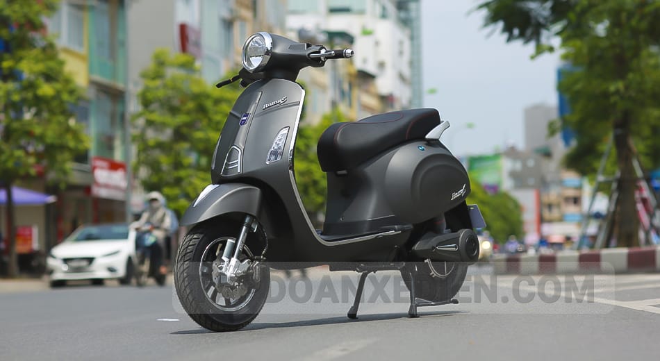 xe m&aacute;y điện Vespa Roma S