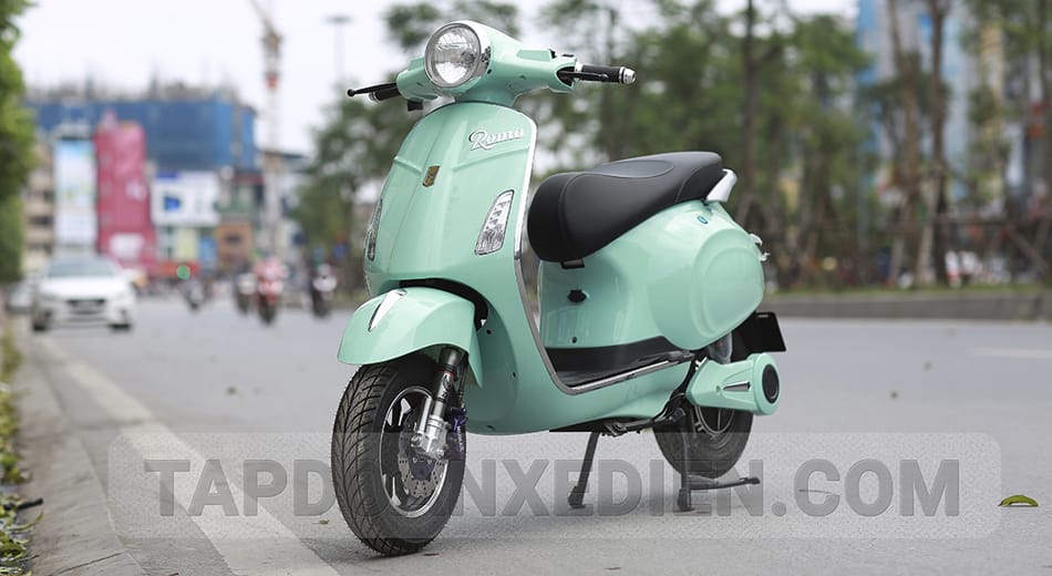 xe m&aacute;y điện Vespa Roma