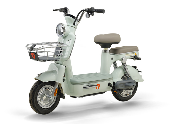 Xe máy điện YADEA i8