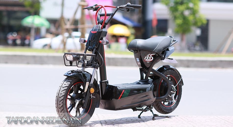XE MÁY ĐIỆN GIANT M133S PLUS 2016