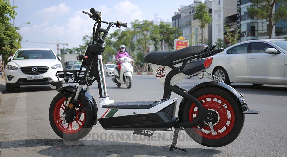 XE MÁY ĐIỆN GIANT M133S PLUS 2016