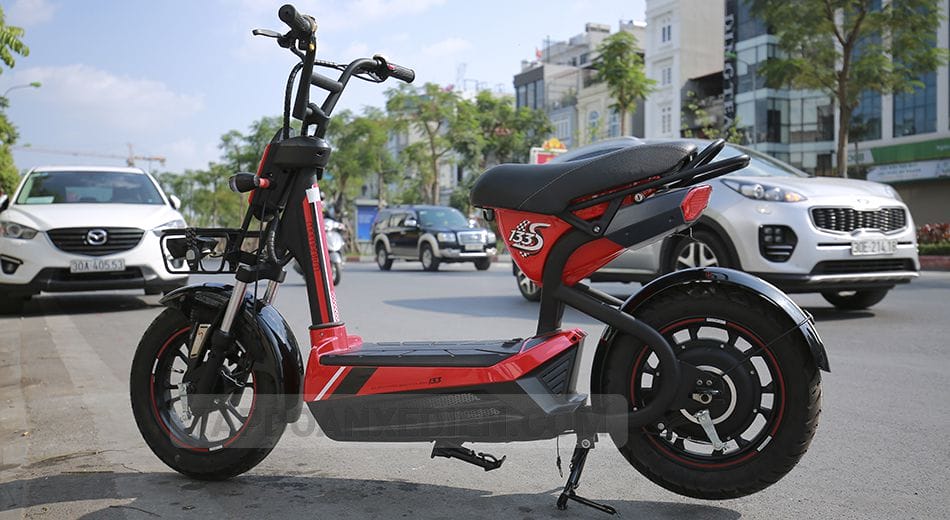 XE MÁY ĐIỆN GIANT M133S PLUS 2016