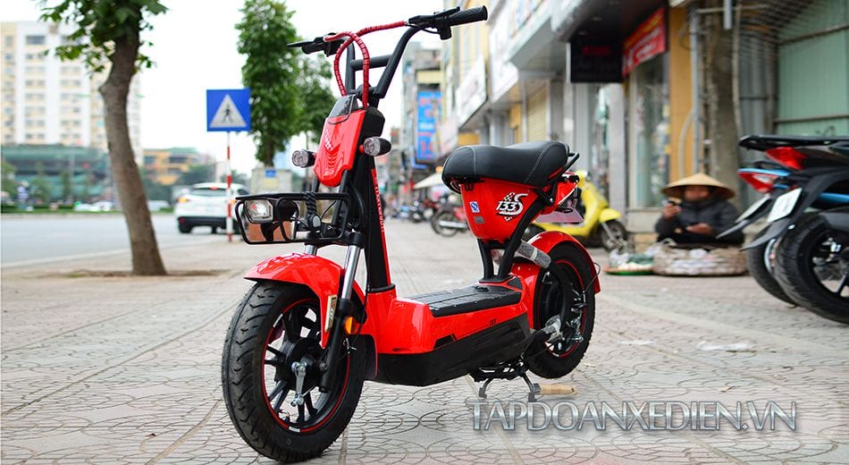 XE MÁY ĐIỆN GIANT M133S PLUS