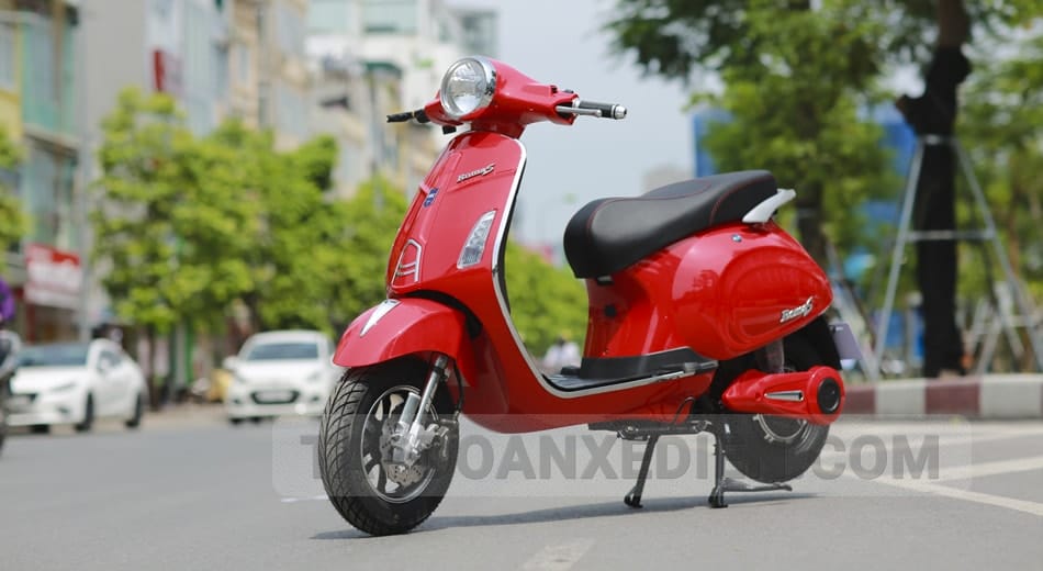 Lý do gì bạn nên lựa chọn xe máy điện Vespa Roma S?